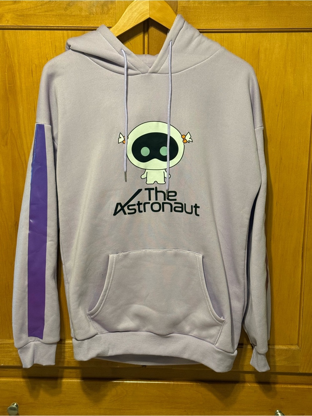 Lavender 'The Astronaut' Graphic Hoodie - Women's Pullover